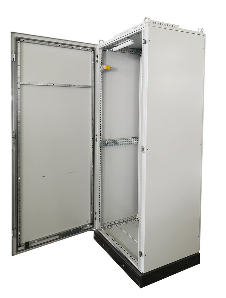 非标仿威图机柜与工业操作台的应用与优势